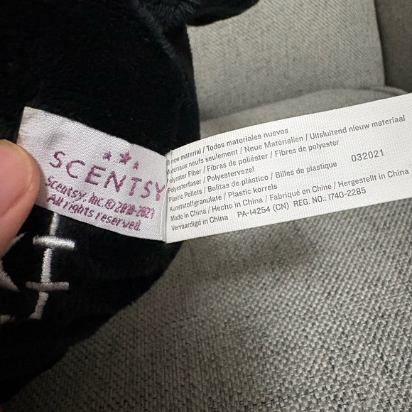 Scentsy Buddy Looney Tunes Sylvester Scent Pack 16" Plush Stuffed Animal - Picture 6 of 9